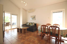 Appartement 67D mit Meerblick Baska Insel Krk Kroatien Wohnzimmer Appartement 67D mit Meerblick Baska Insel Krk Kroatien Wohnzimmer