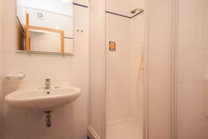 Appartement 15C - Baska island Krk Croatia bathroom