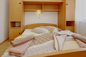 Appartement 15F - Baska island Krk Croatia bedroom
