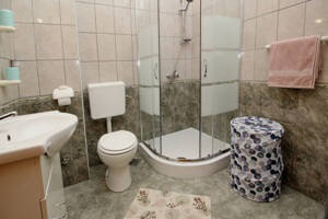 Appartement 15H - Baska island Krk Croatia bathroom Appartement 15H - Baska island Krk Croatia bathroom