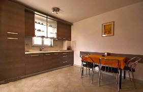 Appartement 15 - Kueche mit Essplatz - Baska - Krk - Kroatien