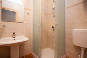 Apartment-15A - bathroom - Baska - Island Krk - Croatia Apartment-15A - bathroom - Baska - Krk - Croatia