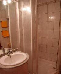 Baska Krk Croatia Apartment-2 bathroom
