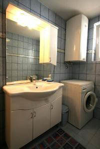Baska Krk Croatia Apartment-33B bathroom