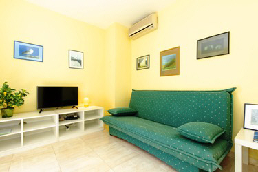 Apartment with washing machine air condition Baska island Krk Croatia