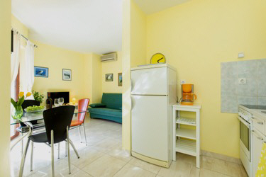 Apartment with washing machine air condition Baska island Krk Croatia