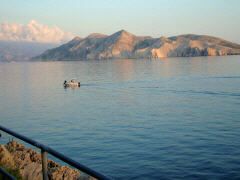 Blick aufs Meer von der Meerespromenade in Baska Insel Krk Kroatien