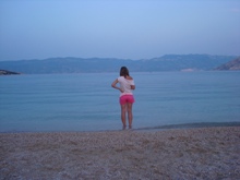 Spazieren am Strand Baska Insel Krk Kroatien Strand Baska Insel Krk Kroatien